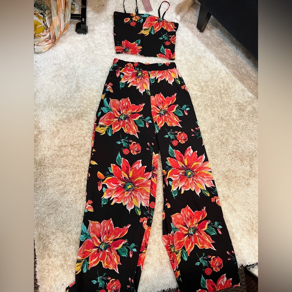 New with tags from maverickthecollection size small woman’s